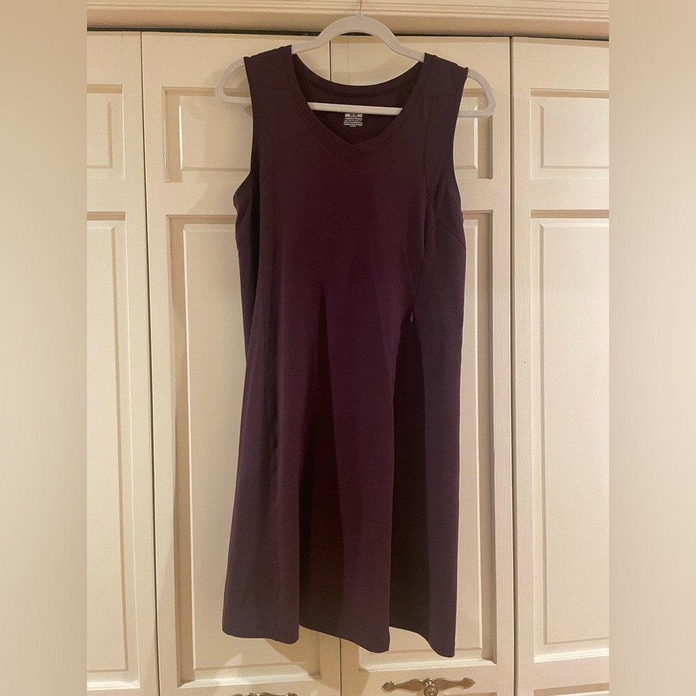 Arc’teryx cranberry athletic sleeveless dress.
